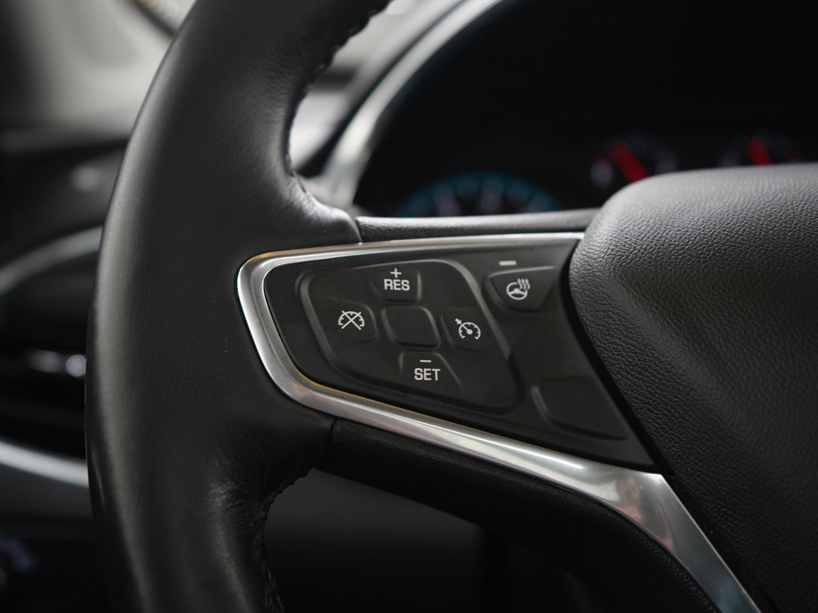 Used 2019 Chevrolet Malibu LT w/ Leather Package FWD image 24