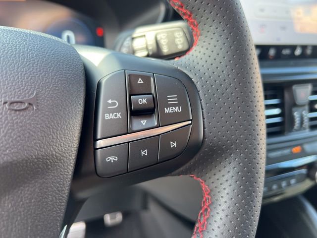 Certified 2023 Ford Escape ST-Line Select w/ Tech Pack #2 image 12