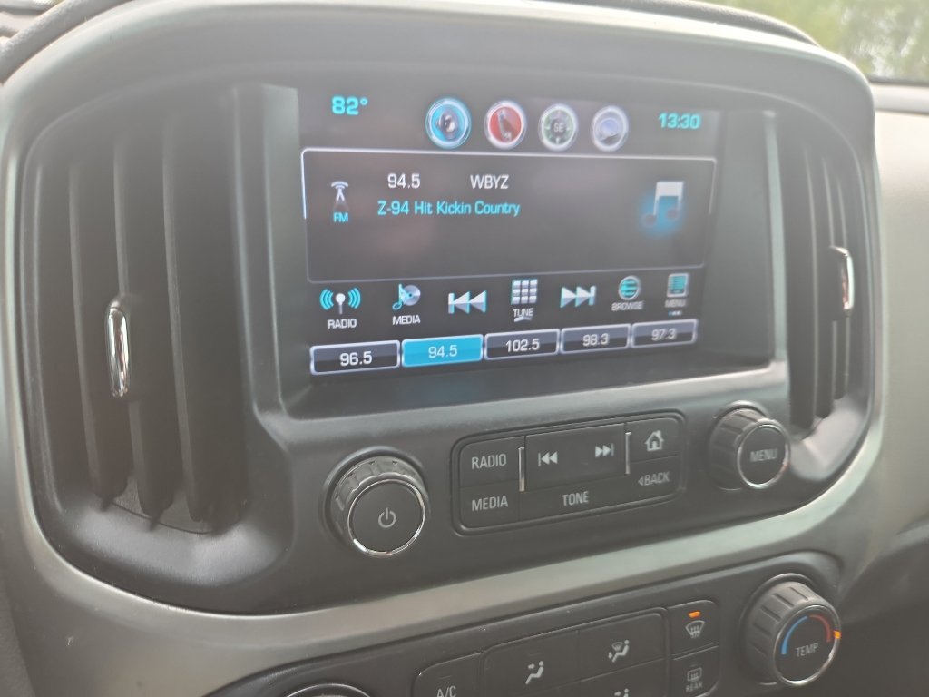 Used 2017 Chevrolet Colorado LT w/ LT Convenience Package image 10