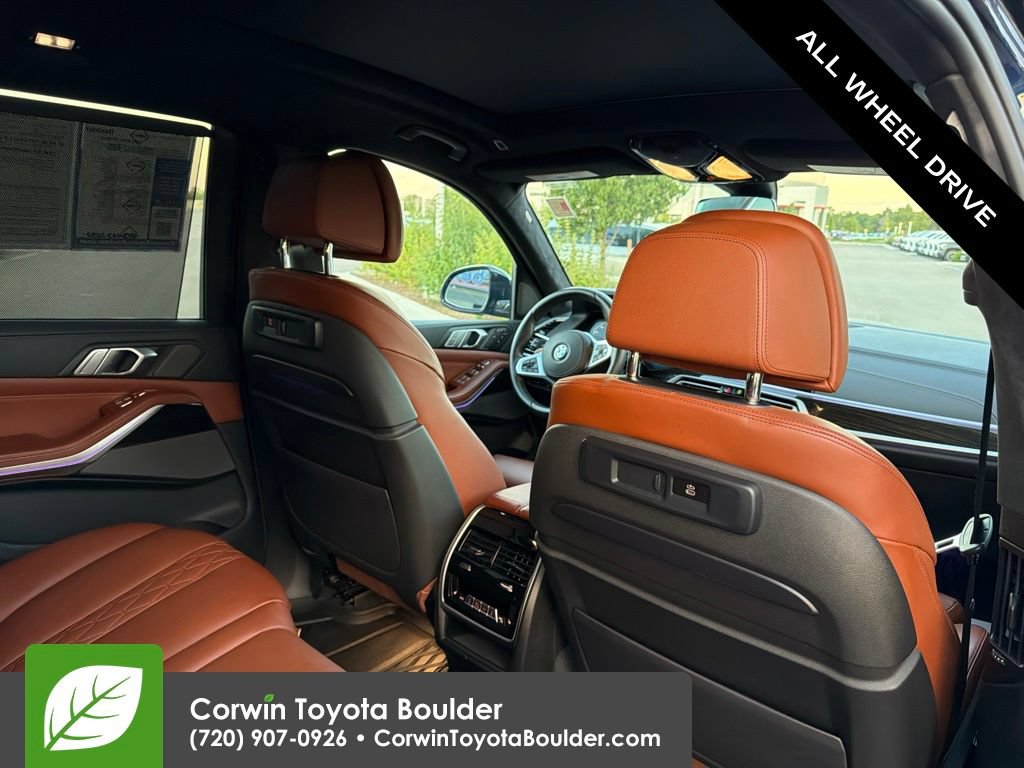 Used 2021 BMW X7 M50i w/ Cold Weather Package AWD/4WD image 16