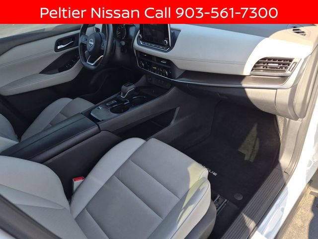 Certified 2024 Nissan Rogue SV w/ SV Premium Package FWD image 12