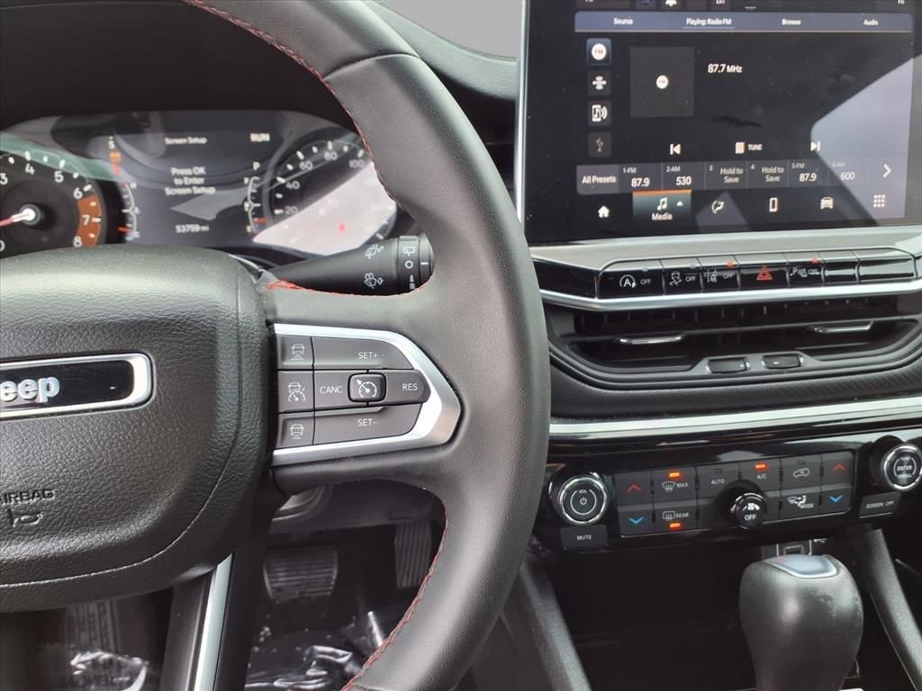 Used 2023 Jeep Compass Trailhawk image 11