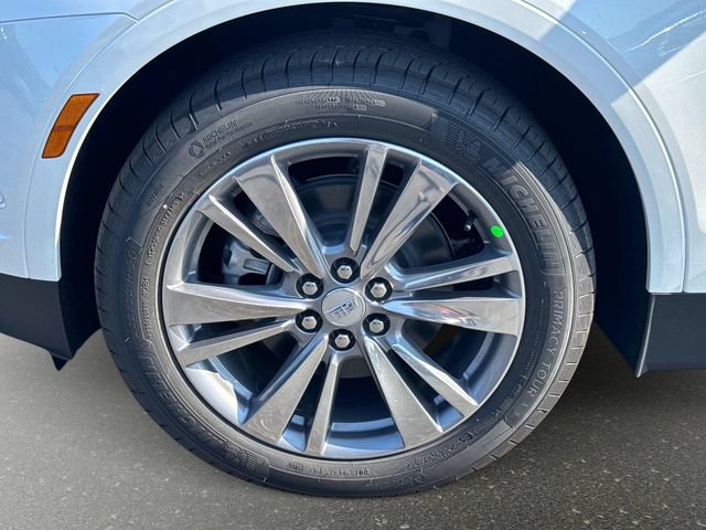 New 2026 Cadillac XT5 Premium Luxury w/ Driver Assist Package AWD/4WD image 9