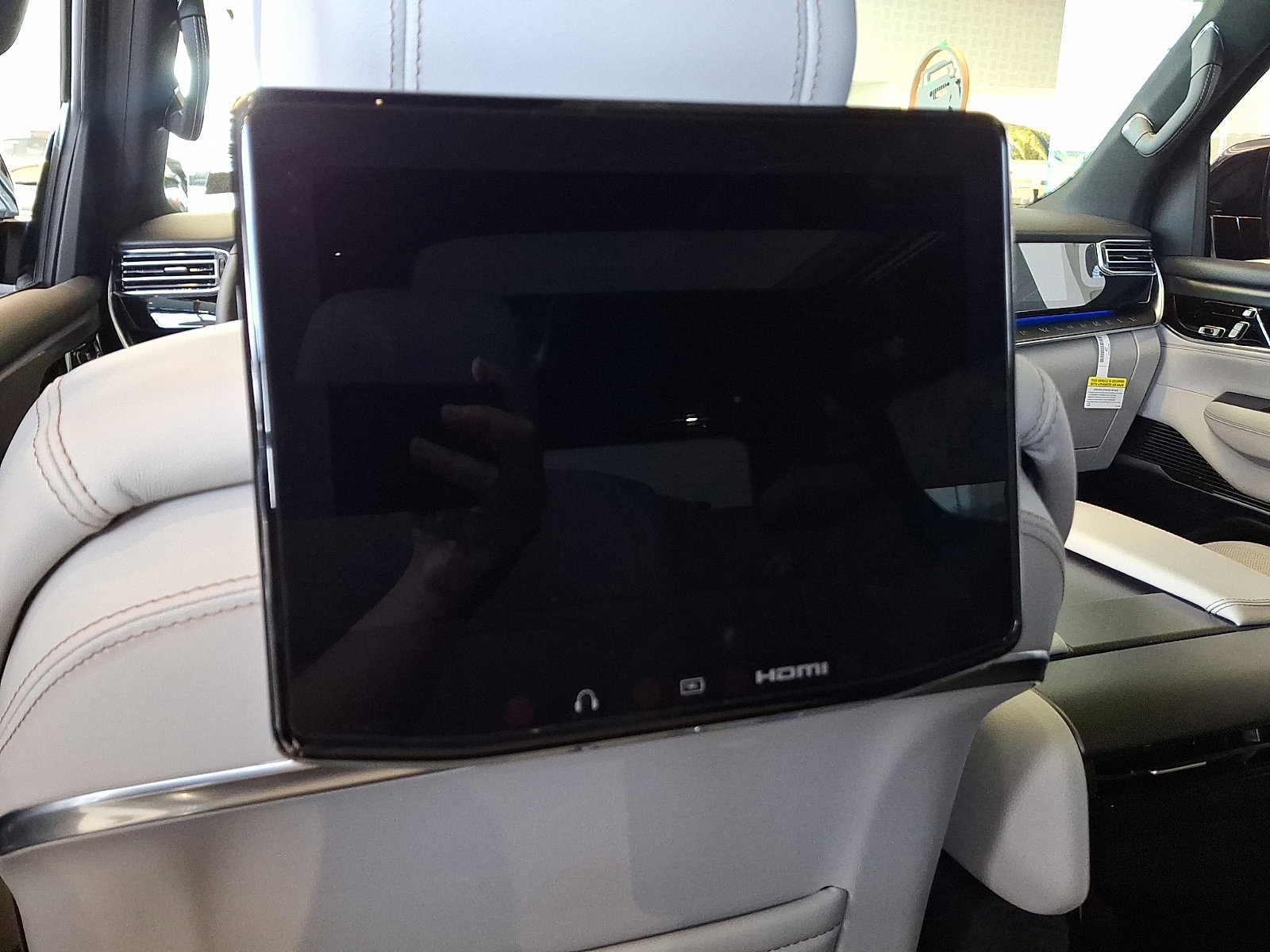 New 2026 Jeep Grand Wagoneer Summit image 8