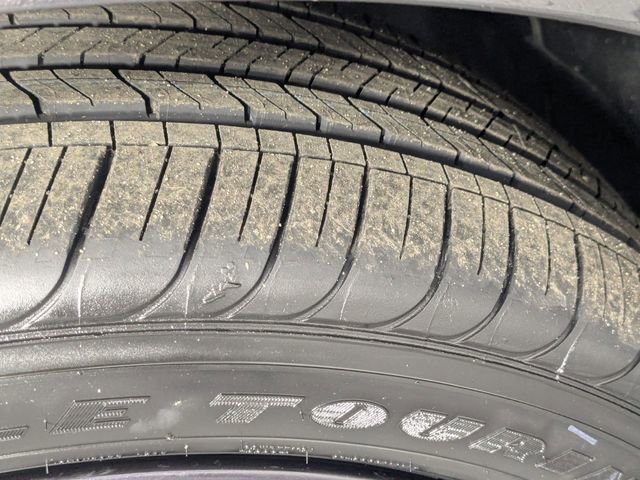 Used 2022 Dodge Challenger SXT w/ Blacktop Package image 9