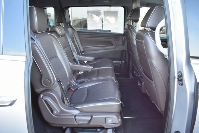 Used 2023 Honda Odyssey Elite image 45