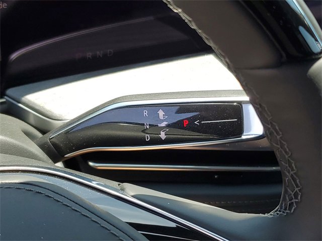 New 2025 Cadillac Escalade IQ Luxury 2 w/ LPO, Radiant Package image 13