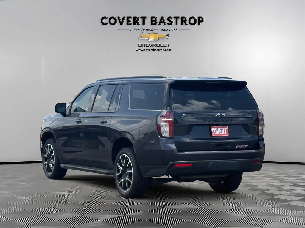 Used 2022 Chevrolet Suburban RST w/ Luxury Package RWD image 5