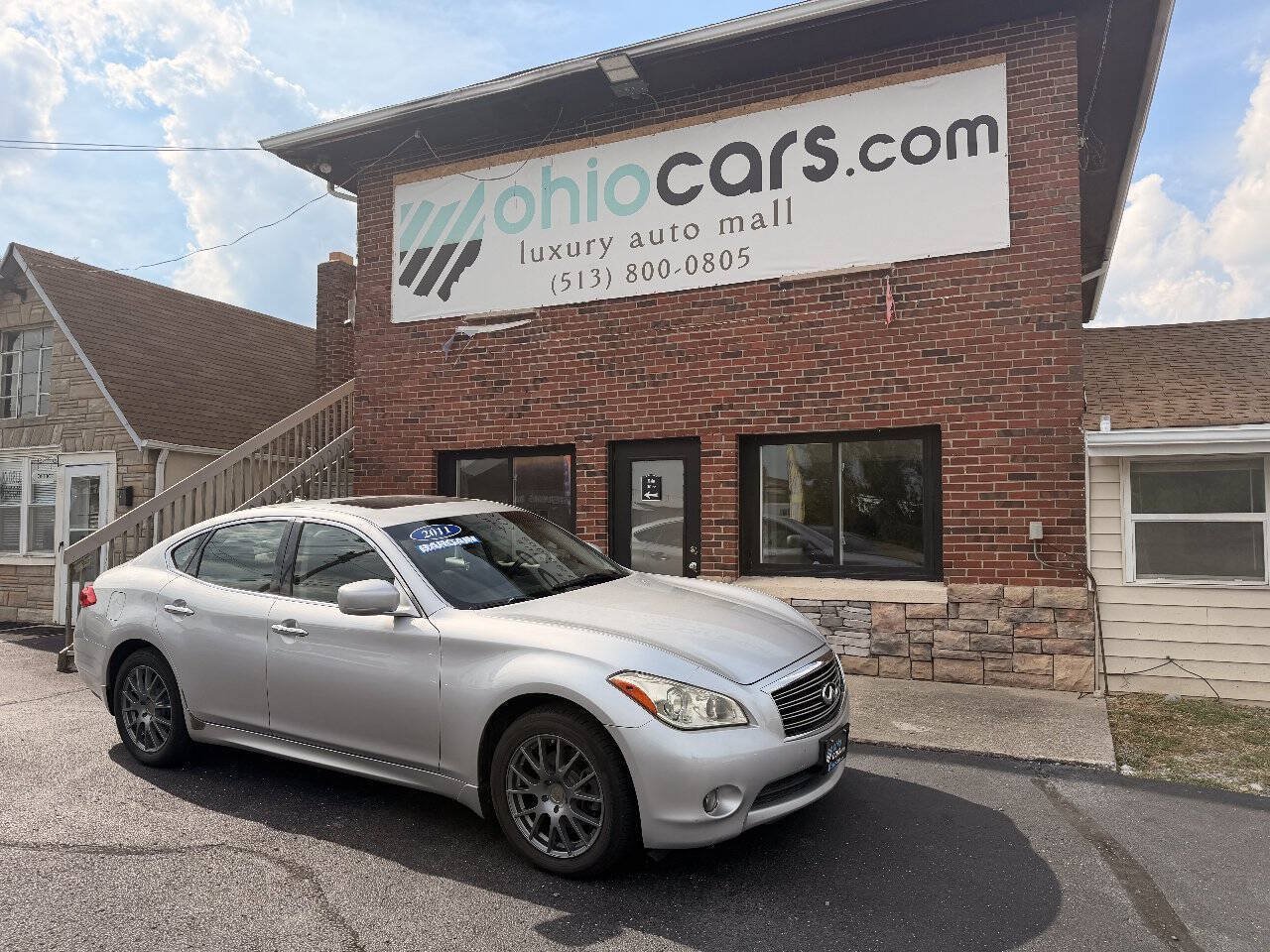 Used 2011 INFINITI M37 x w/ Premium Pkg AWD/4WD image 1