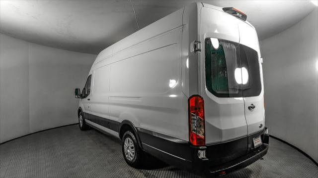 Used 2022 Ford E-Transit 148 High Roof Extended RWD image 4
