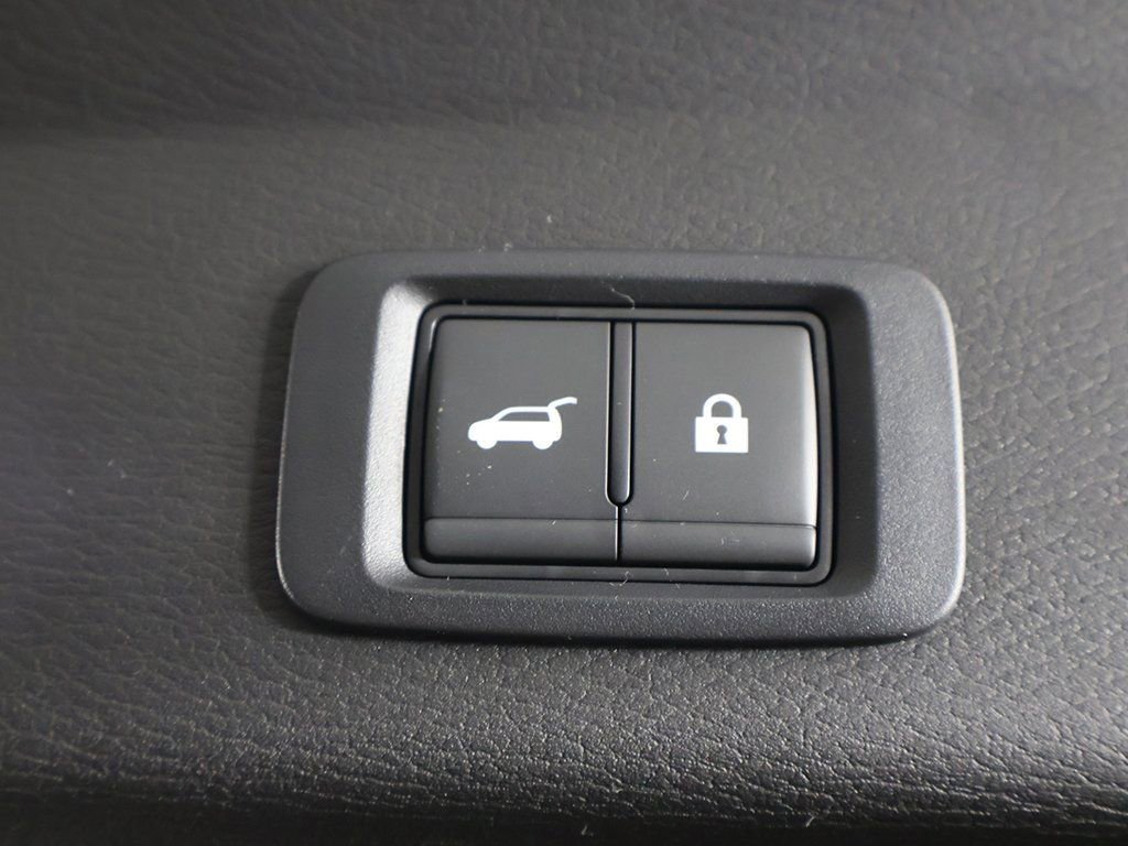 New 2026 Mitsubishi Outlander SE image 23