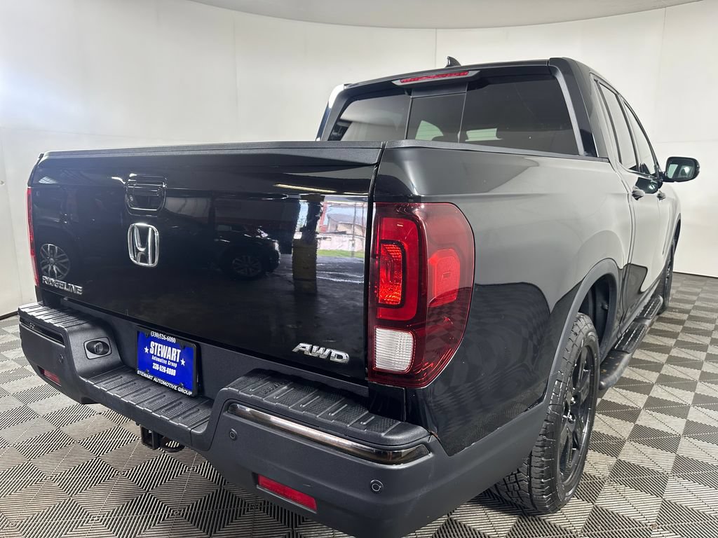 Used 2017 Honda Ridgeline Black Edition image 5