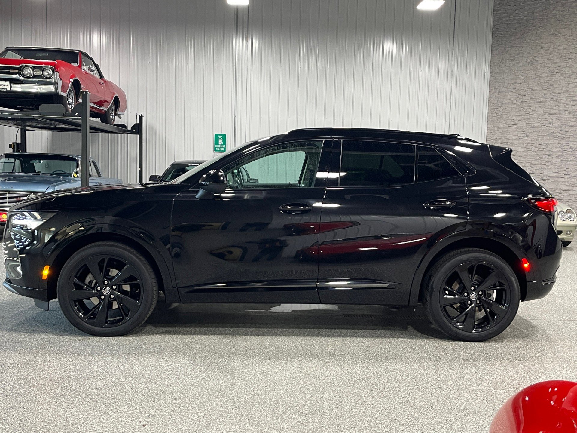 Certified 2023 Buick Envision Essence w/ Technology Package I image 2