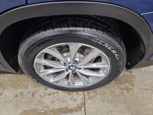 Used 2019 BMW X3 xDrive30i w/ Driving Assistance Package AWD/4WD image 16