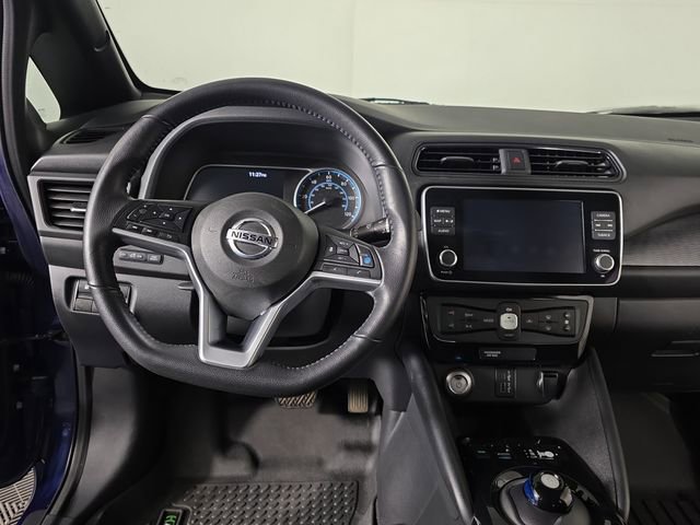 Used 2020 Nissan Leaf SV w/ SV Technology Package image 9