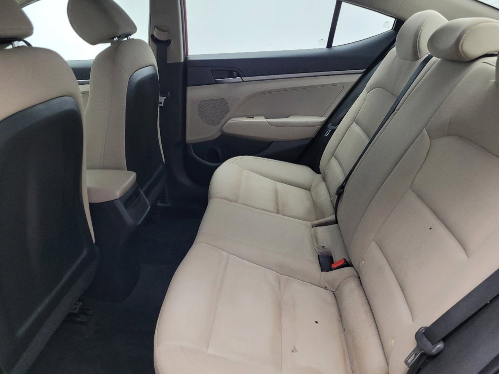 Used 2017 Hyundai Elantra SE image 18