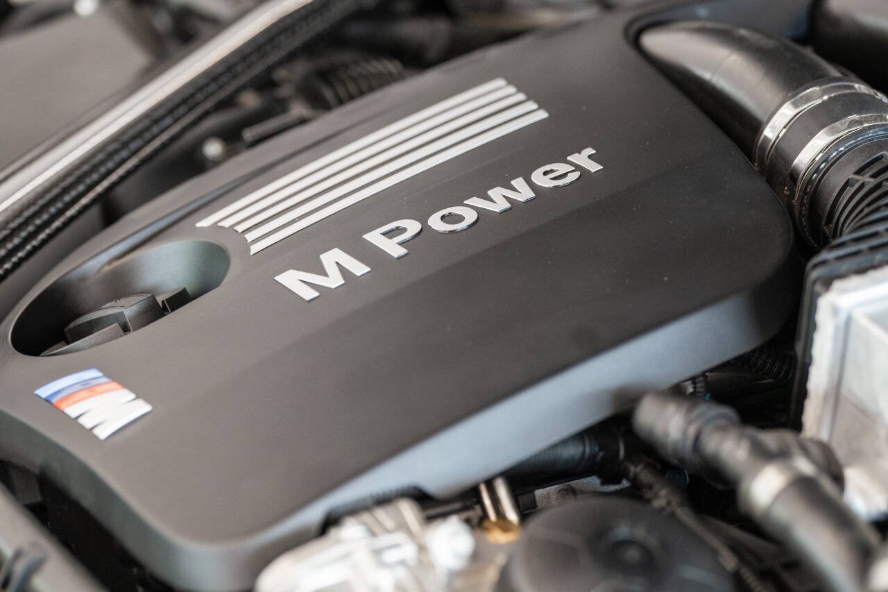 Used 2016 BMW M4 GTS RWD image 24