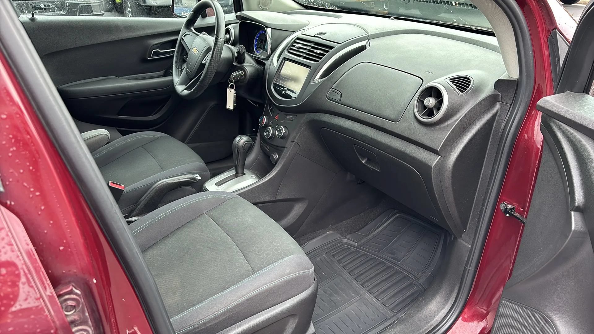 Used 2016 Chevrolet Trax LS AWD/4WD image 16