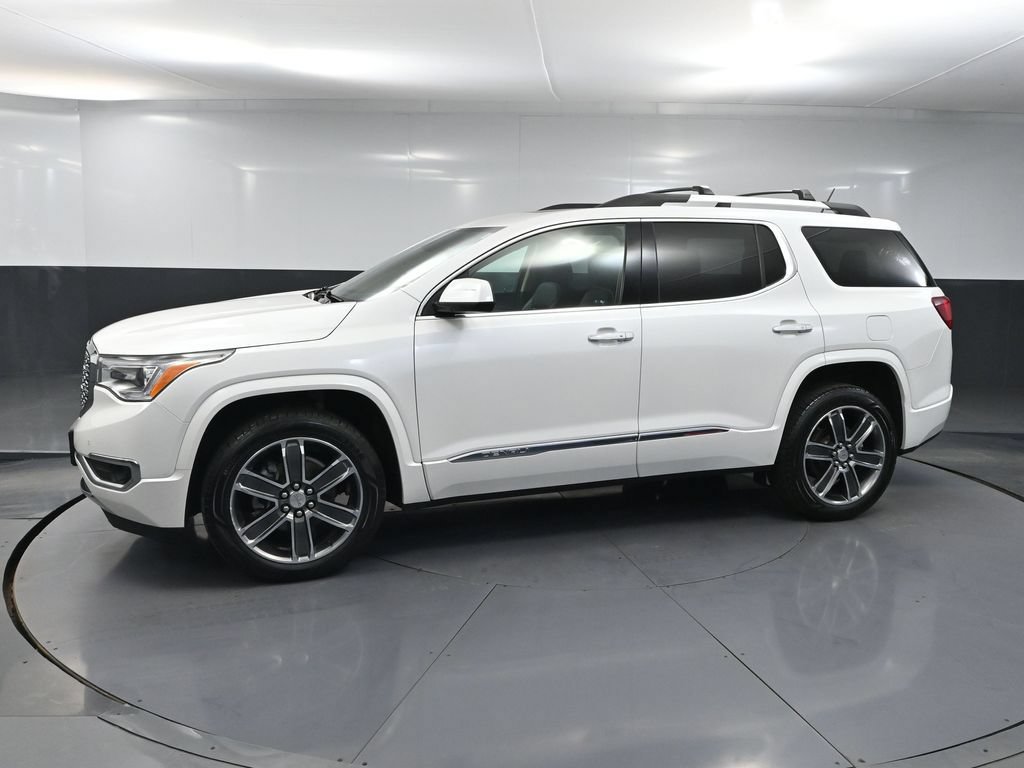 Used 2018 GMC Acadia Denali w/ Technology Package AWD/4WD image 7