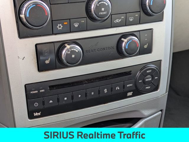 Used 2010 Chrysler Town & Country Touring image 26