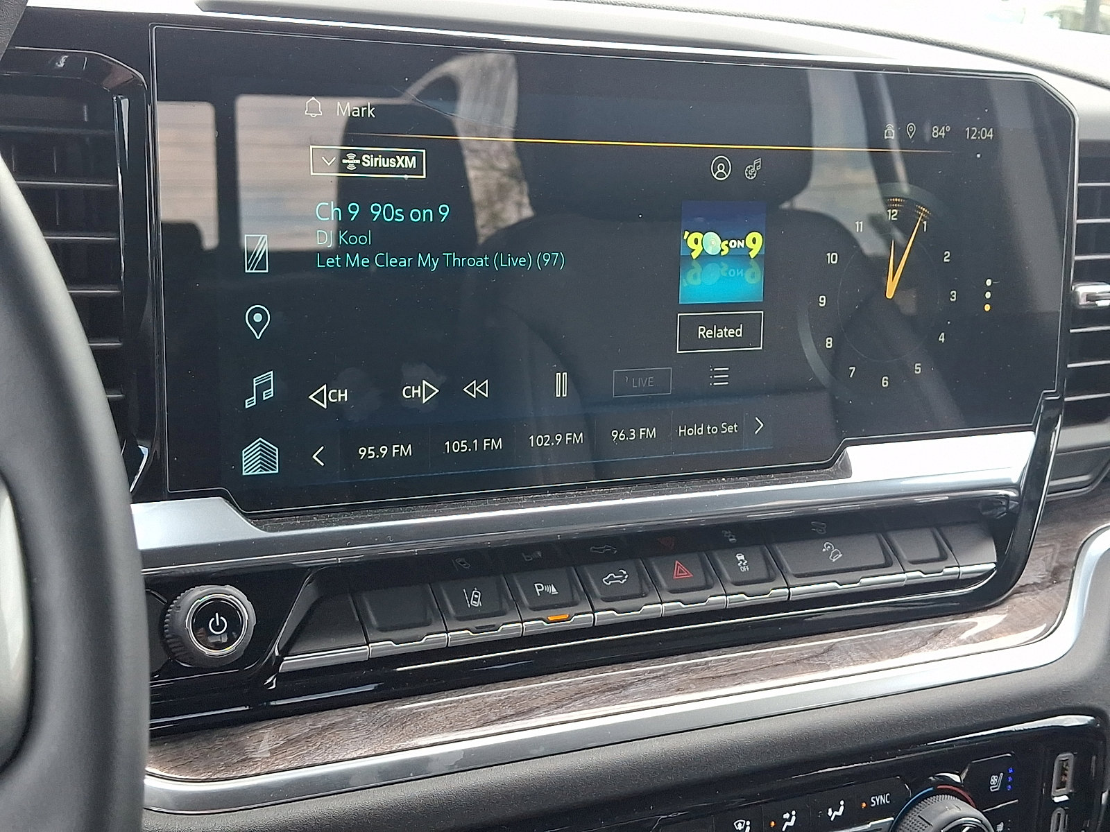 Certified 2024 Chevrolet Silverado 2500 LTZ w/ LTZ Convenience Package AWD/4WD image 17