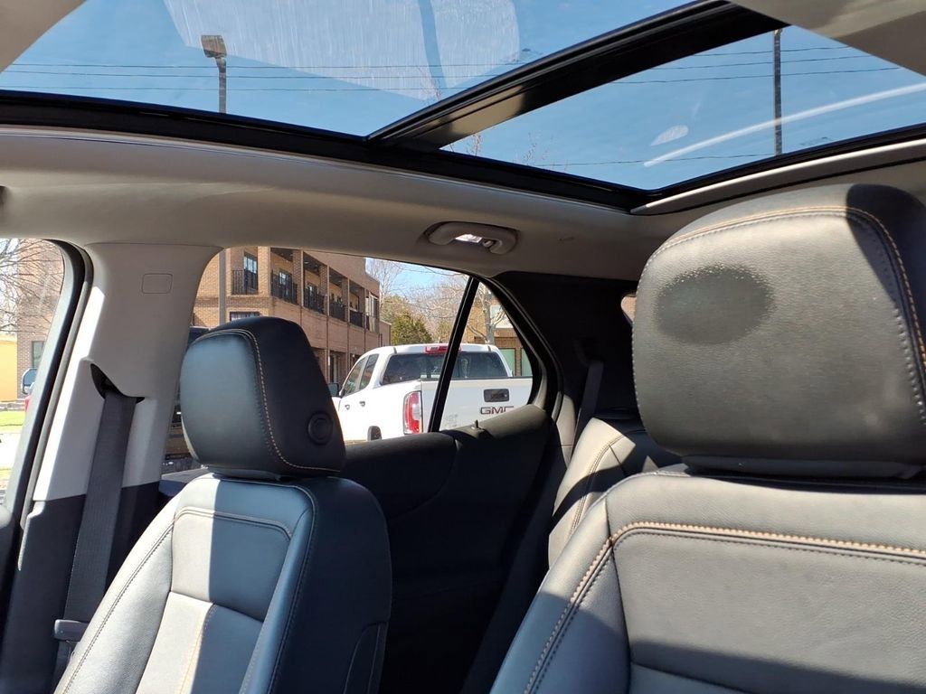 Used 2023 Chevrolet Equinox Premier image 20