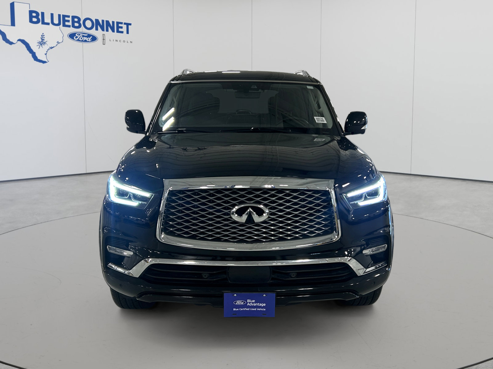 Used 2022 INFINITI QX80 Luxe AWD/4WD image 2