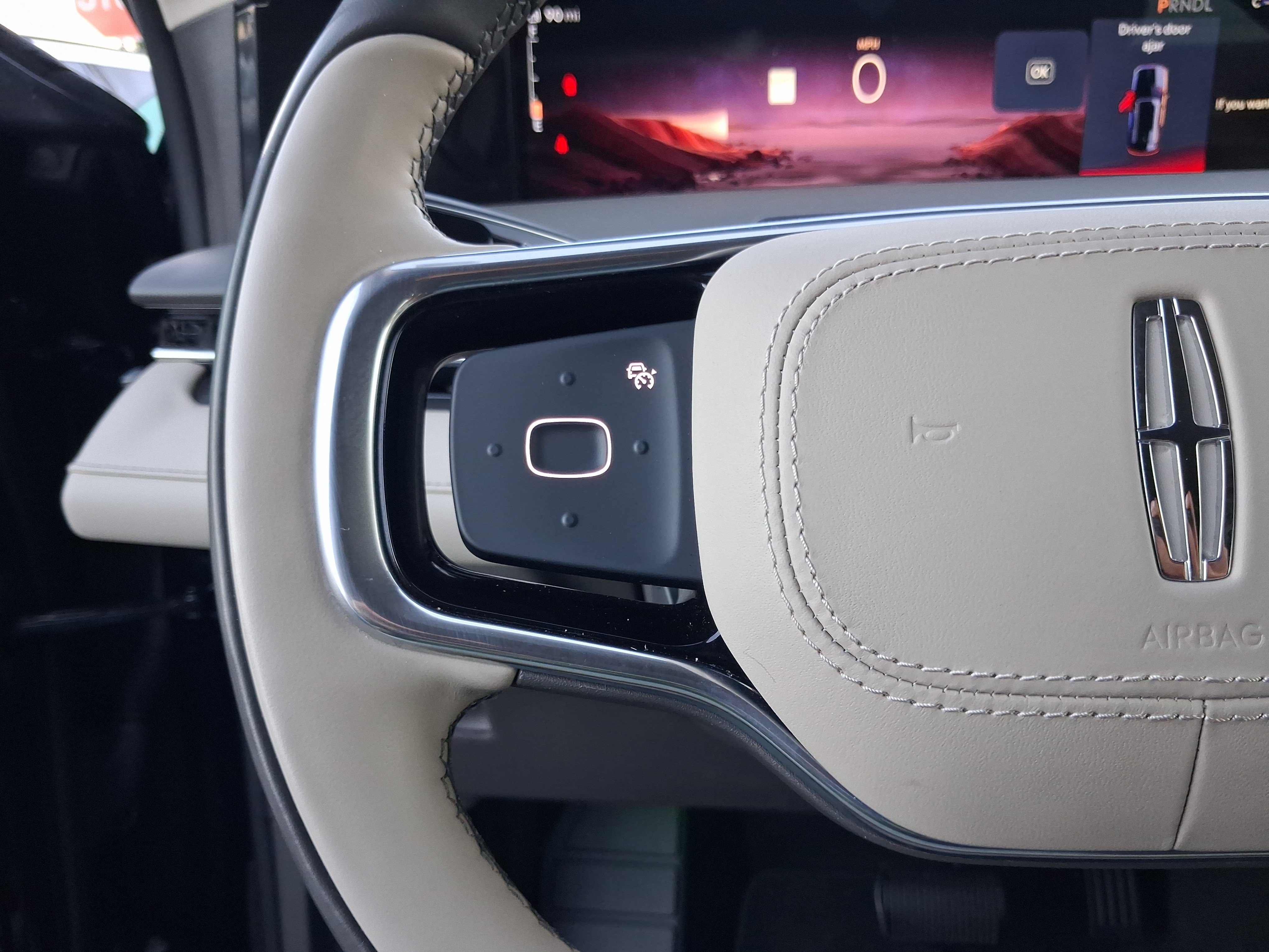 Certified 2025 Lincoln Nautilus Premier AWD/4WD image 16