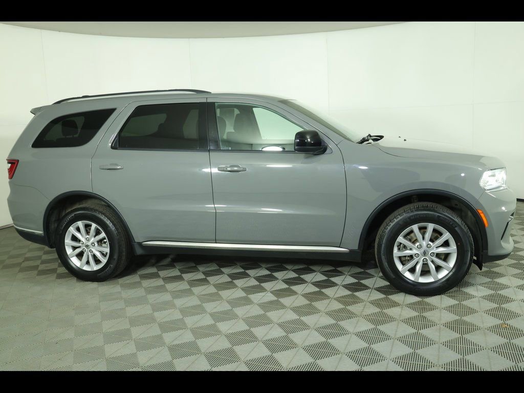 Used 2023 Dodge Durango SXT Launch Edition image 2