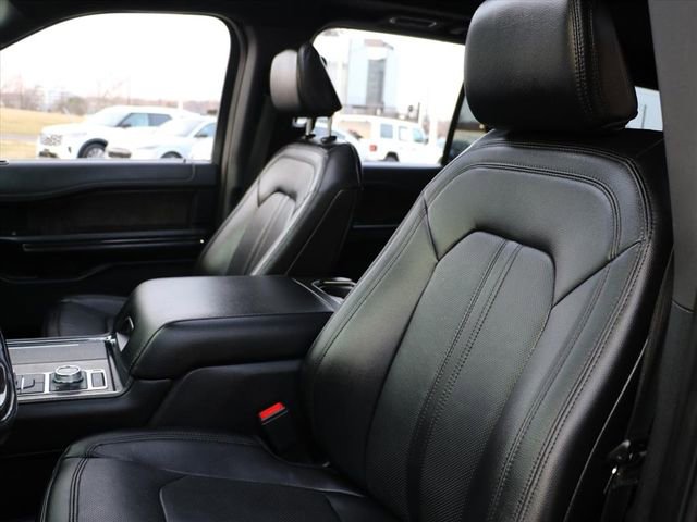 Used 2021 Ford Expedition Limited image 21