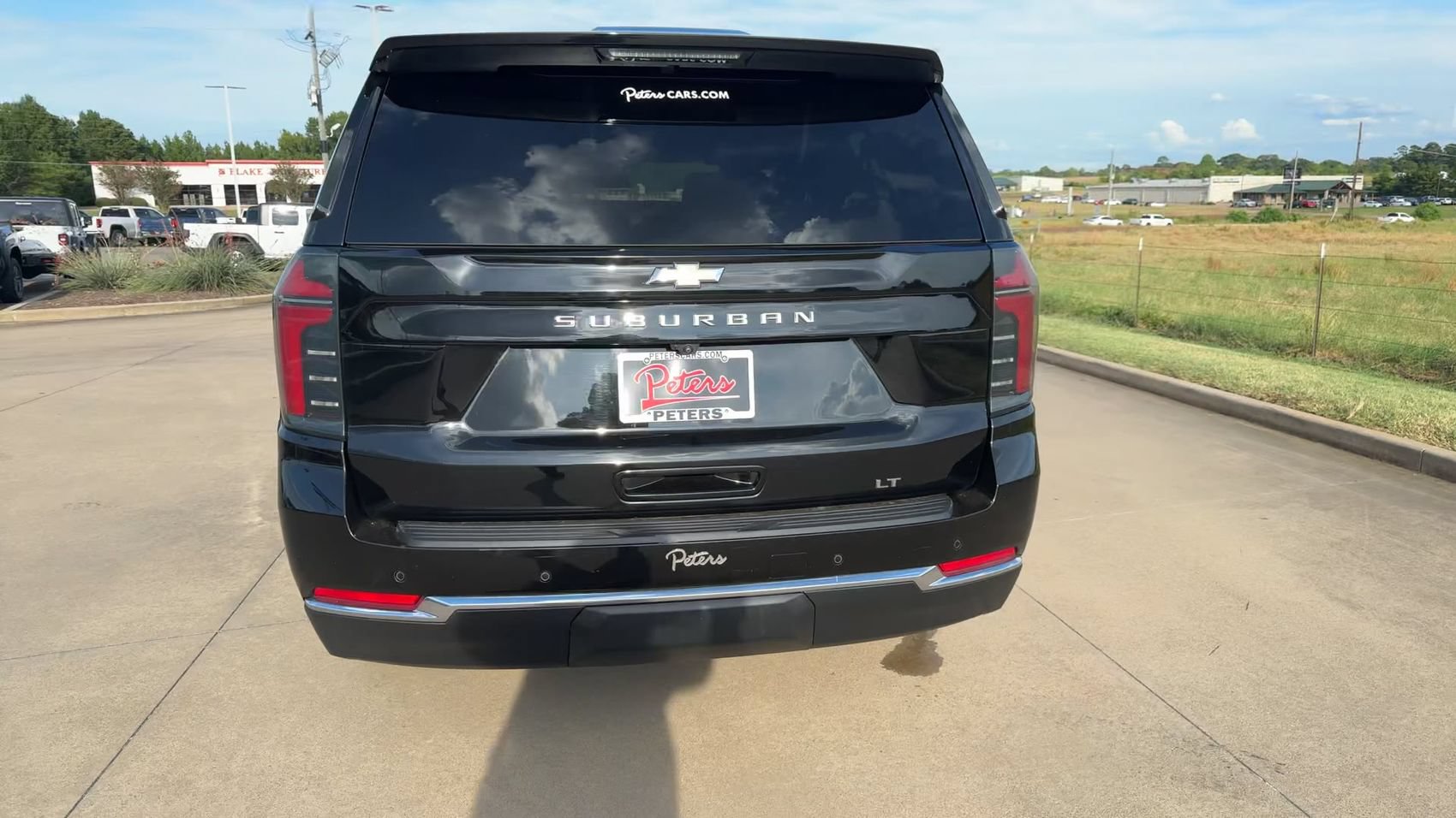 Used 2025 Chevrolet Suburban LT AWD/4WD image 8