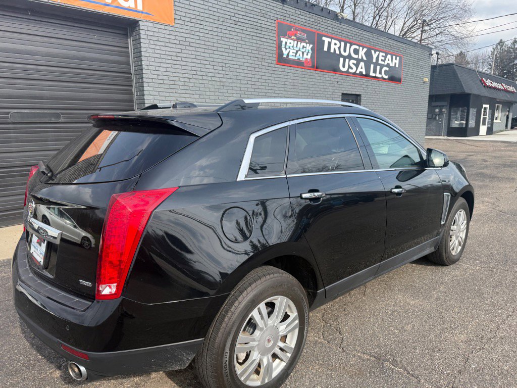 Used 2016 Cadillac SRX Luxury image 7