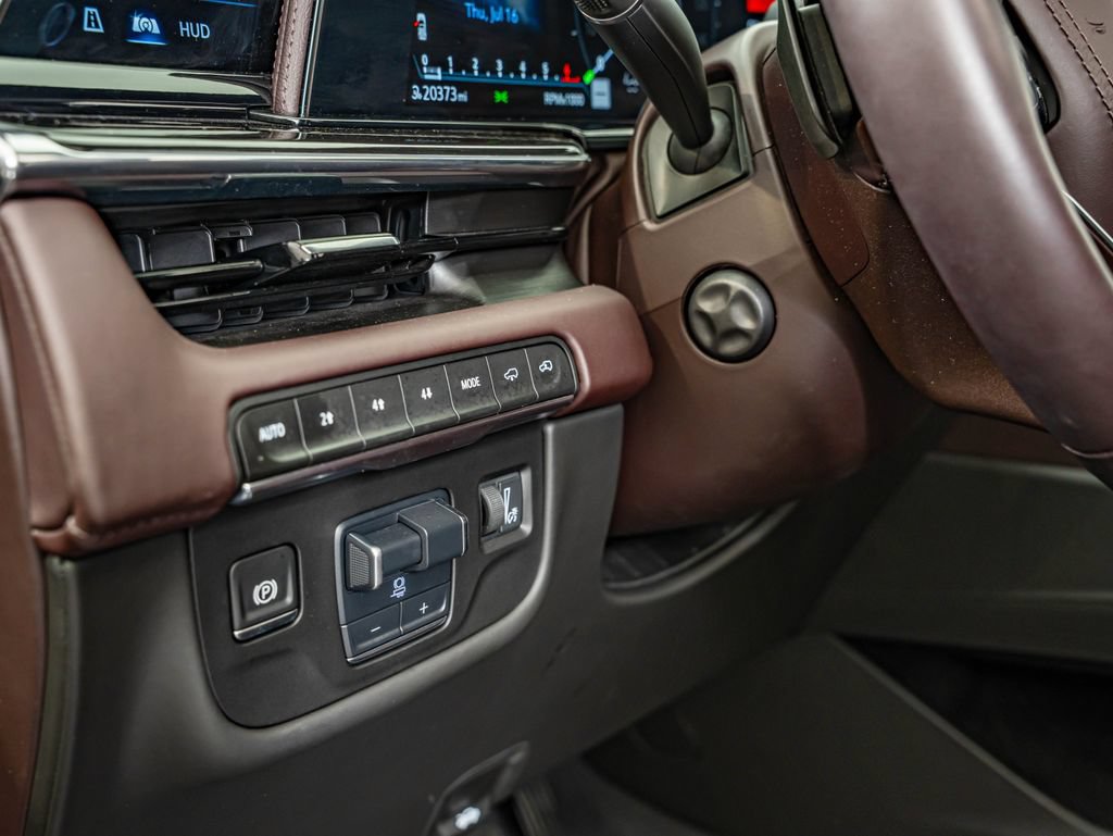 Used 2024 Cadillac Escalade Sport Platinum w/ Heavy-Duty Trailer Package AWD/4WD image 20