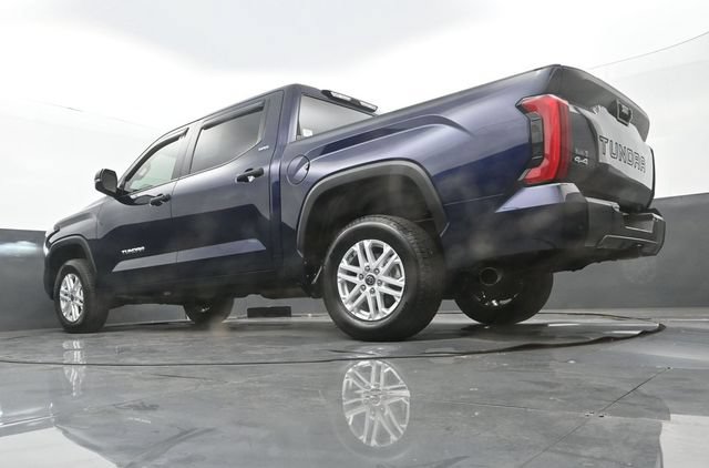 Used 2022 Toyota Tundra SR5 w/ SR5 Convenience Package AWD/4WD image 23