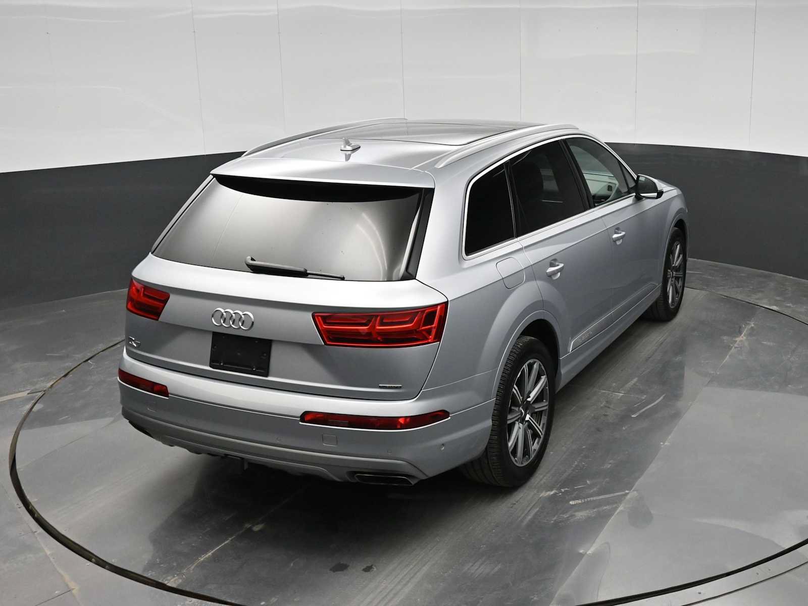 Used 2019 Audi Q7 3.0T Premium Plus w/ Premium Plus Package AWD/4WD image 35