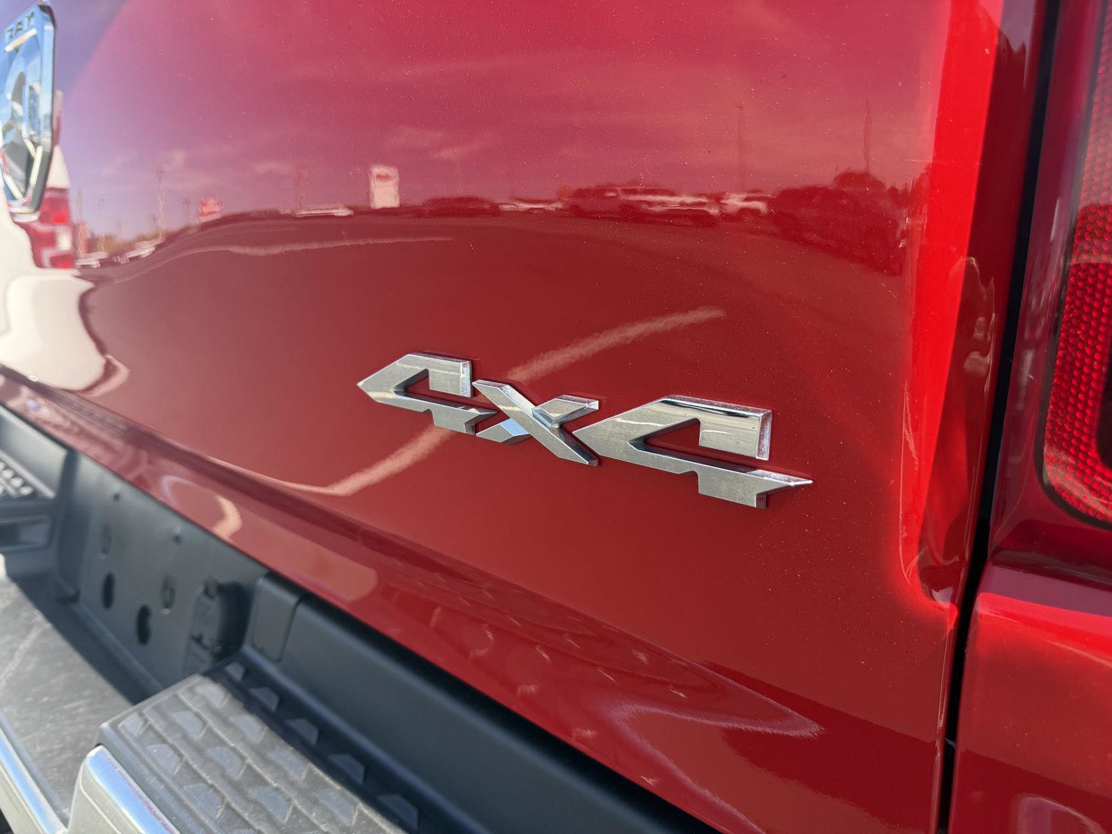 Used 2022 RAM 1500 Laramie AWD/4WD image 7