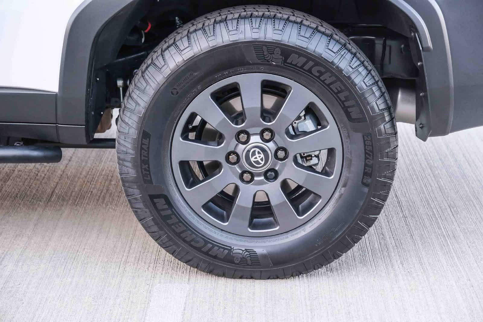 Used 2025 Toyota Land Cruiser w/ Premium Package AWD/4WD image 9