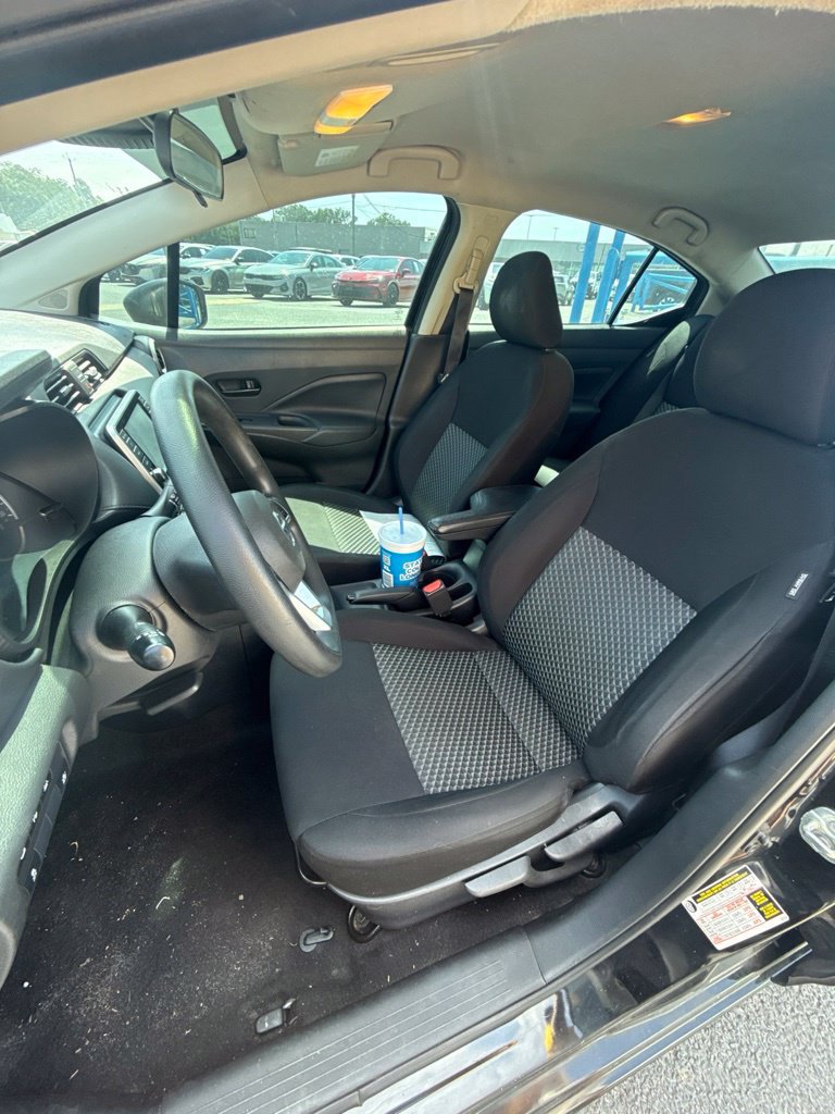 Used 2021 Nissan Versa S FWD image 6