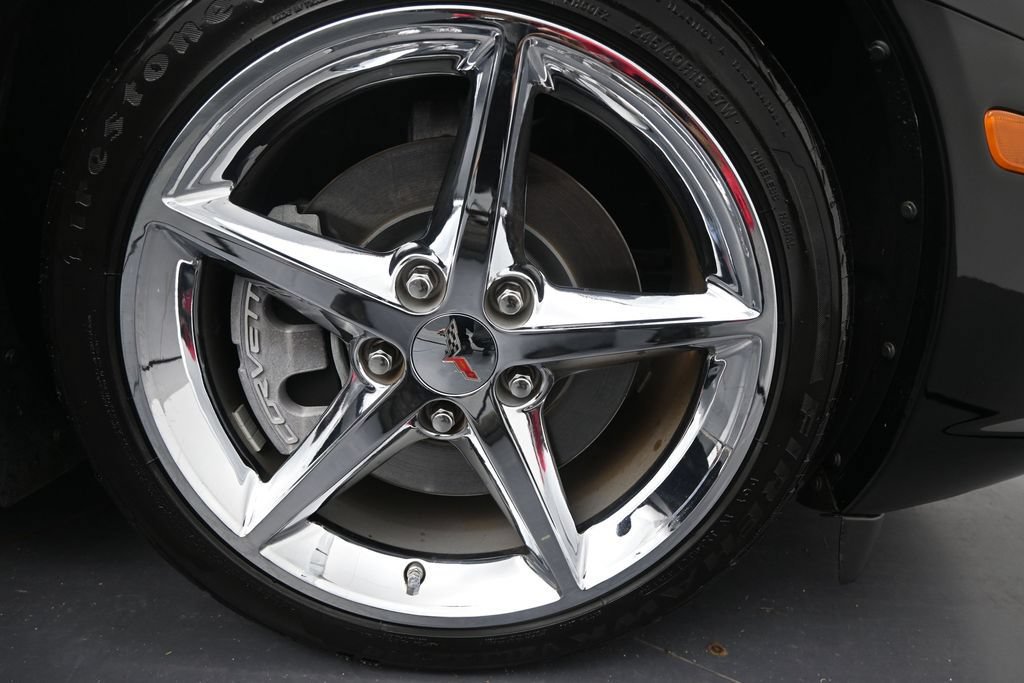 Used 2011 Chevrolet Corvette Convertible w/ Preferred Equipment Group RWD image 29