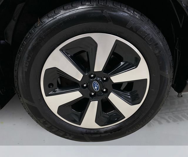 Used 2017 Subaru Forester 2.5i Premium w/ All-Weather Package image 16