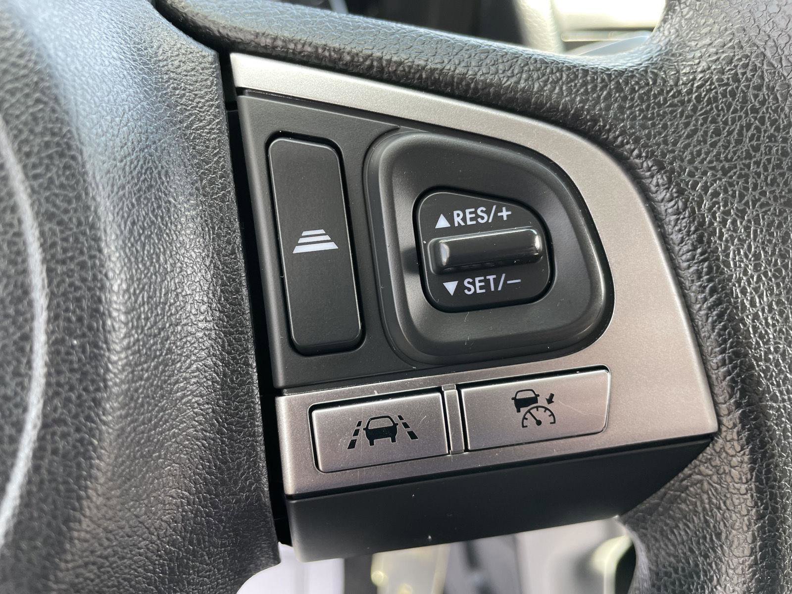 Used 2018 Subaru Forester 2.5i Premium AWD/4WD image 16