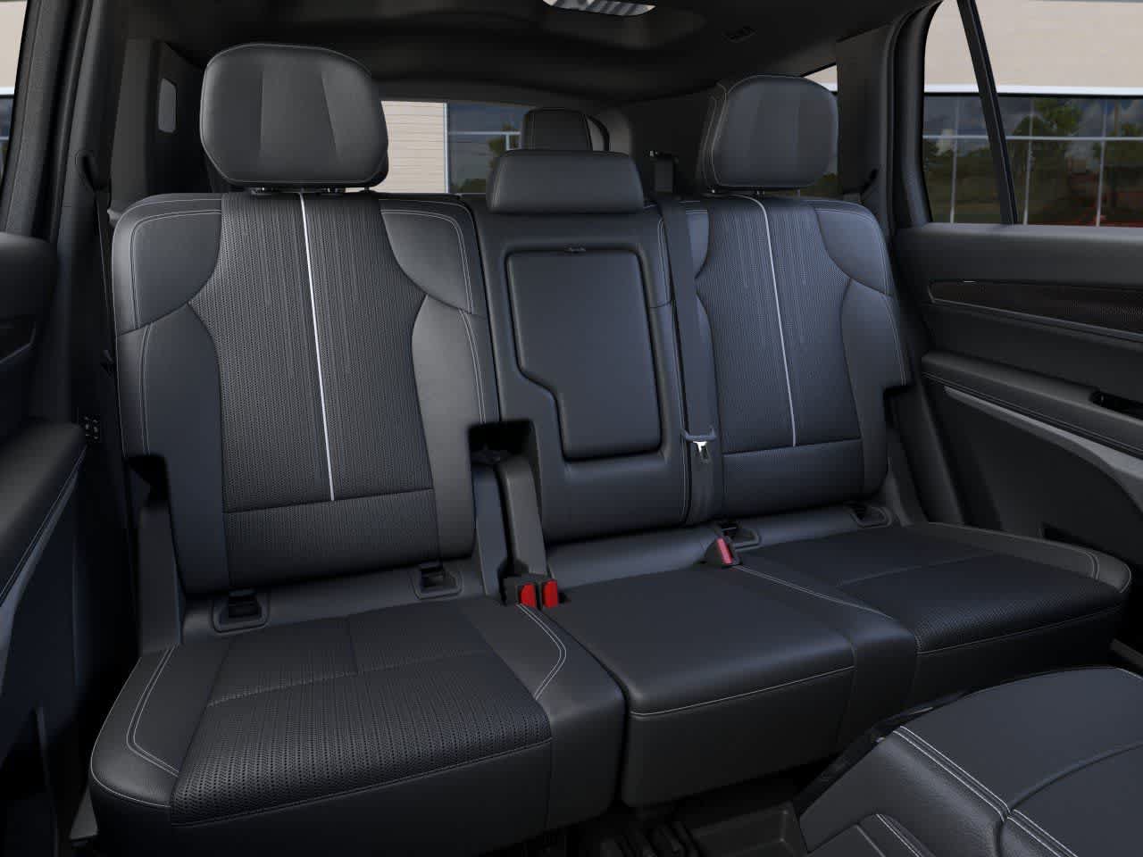 New 2027 Cadillac Vistiq Luxury w/ LPO, Floor Liner Package AWD/4WD image 17