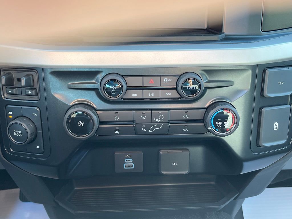 New 2025 Ford F350 XL w/ XL Chrome Package image 11