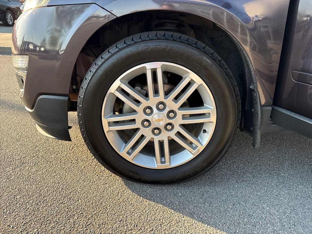 Used 2015 Chevrolet Traverse LT w/ Style and Technology Package image 13