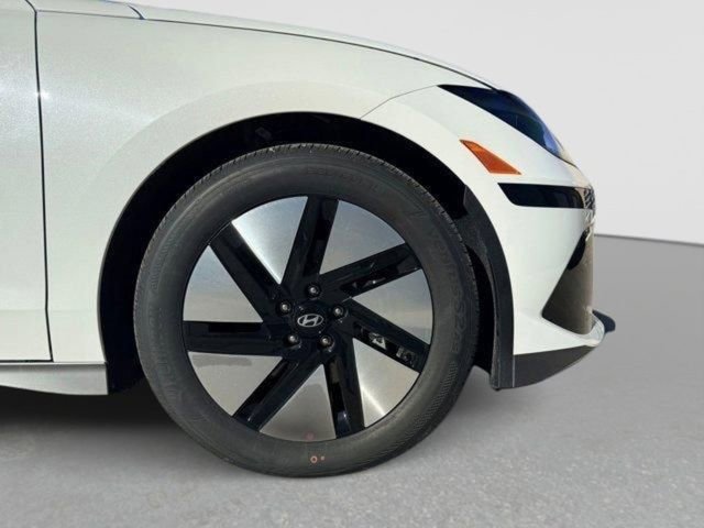 New 2025 Hyundai Ioniq 6 SE RWD image 10