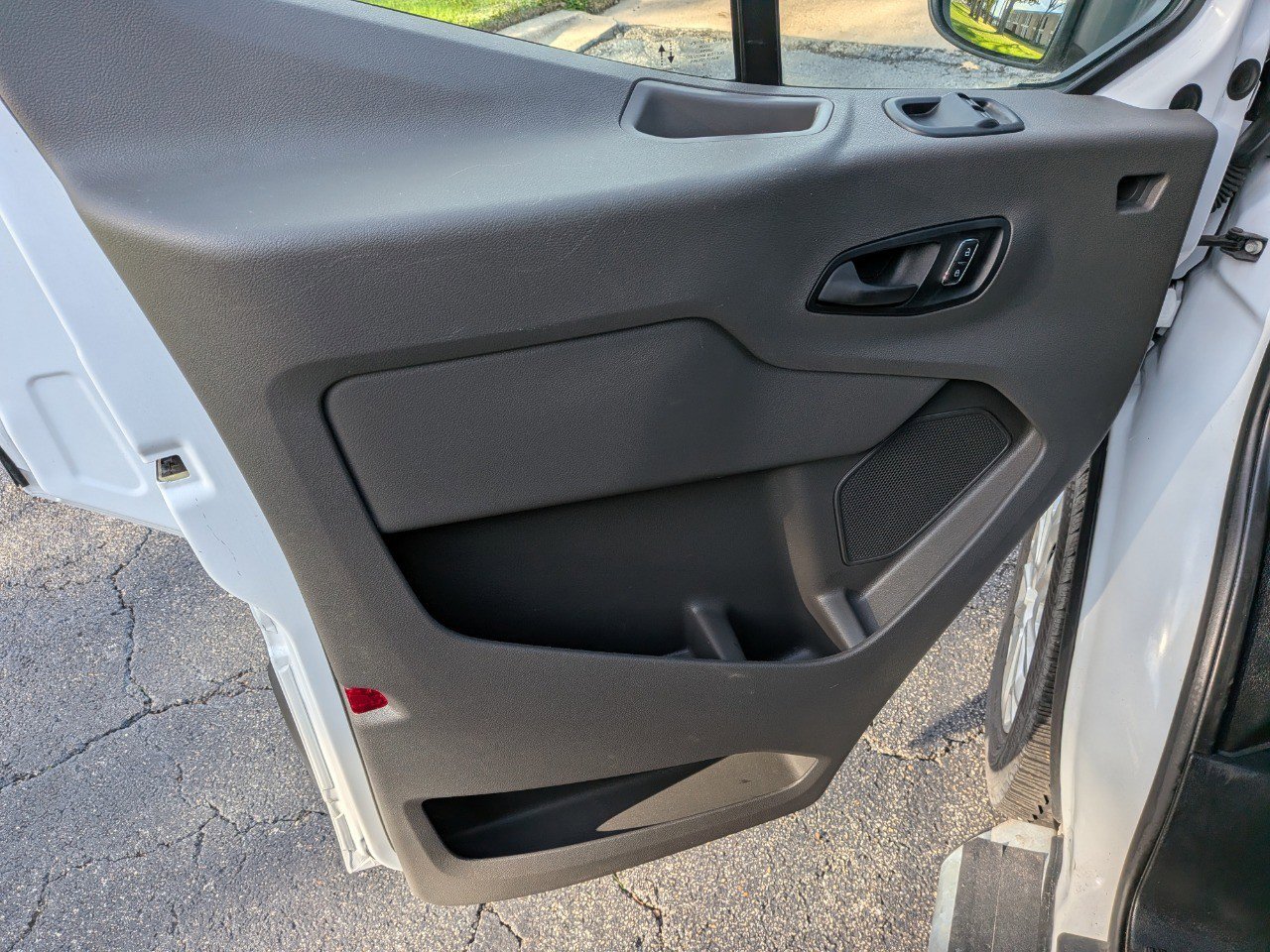 Used 2024 Ford Transit 250 Low Roof w/ Exterior Upgrade Package image 18