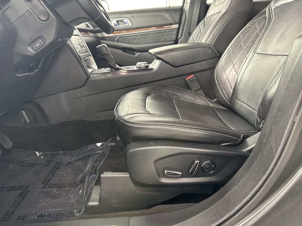 Used 2018 Ford Explorer Platinum AWD/4WD image 18