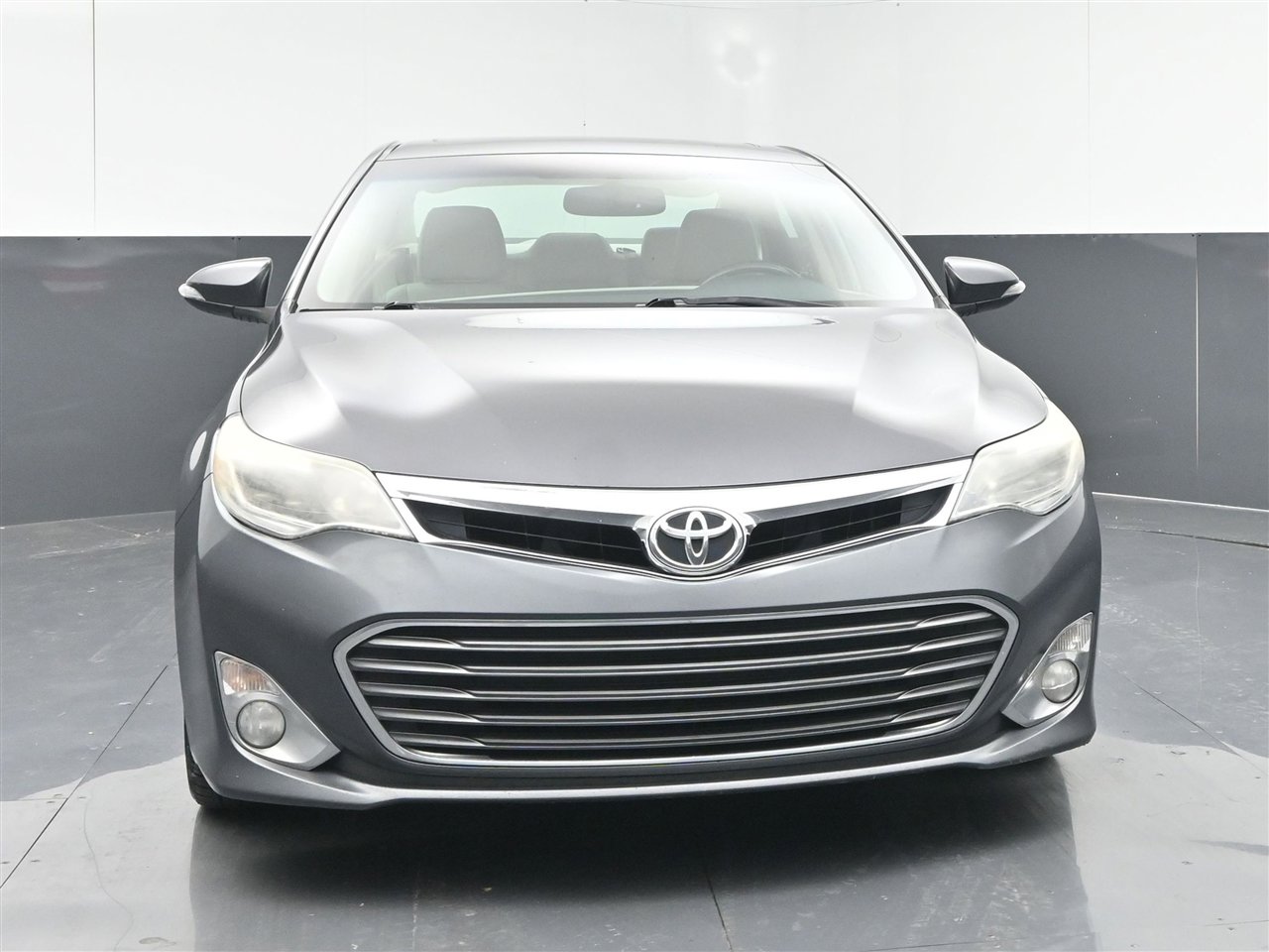 Used 2015 Toyota Avalon XLE Touring image 2