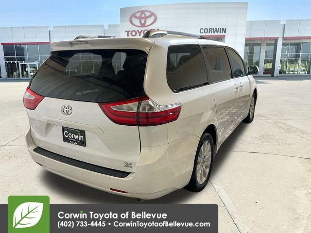 Used 2015 Toyota Sienna XLE image 8