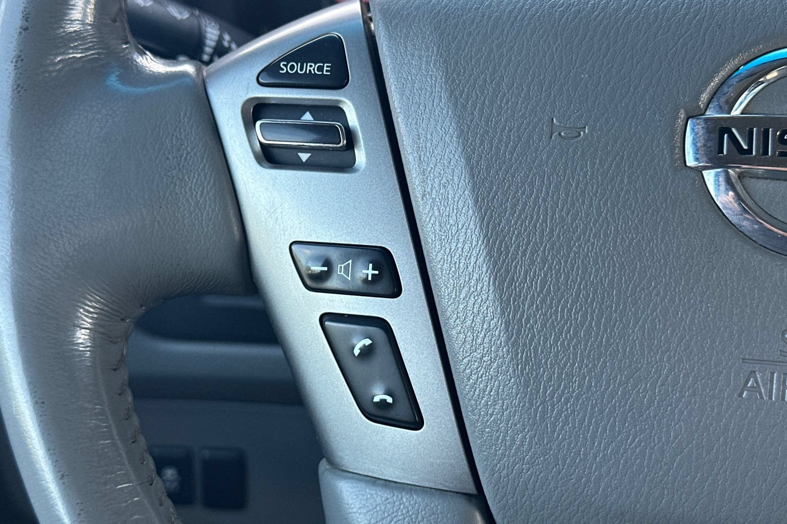 Used 2019 Nissan NV 3500 SL RWD image 35